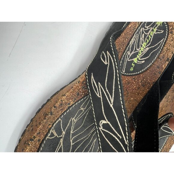 Terrasoles Women's Black Embroidered Cork Flip-Flops Sandals Size 10.5/11 - Picture 6 of 7